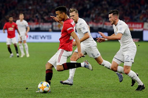 soi keo tran dau manchester united  leeds  ngay